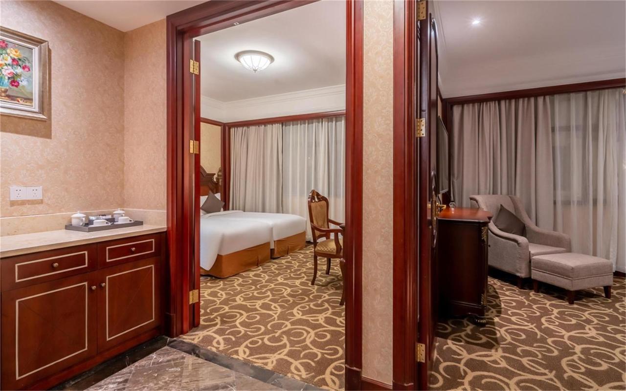 Wyndham Shanghai Hongqiao-Near Necc Kültér fotó