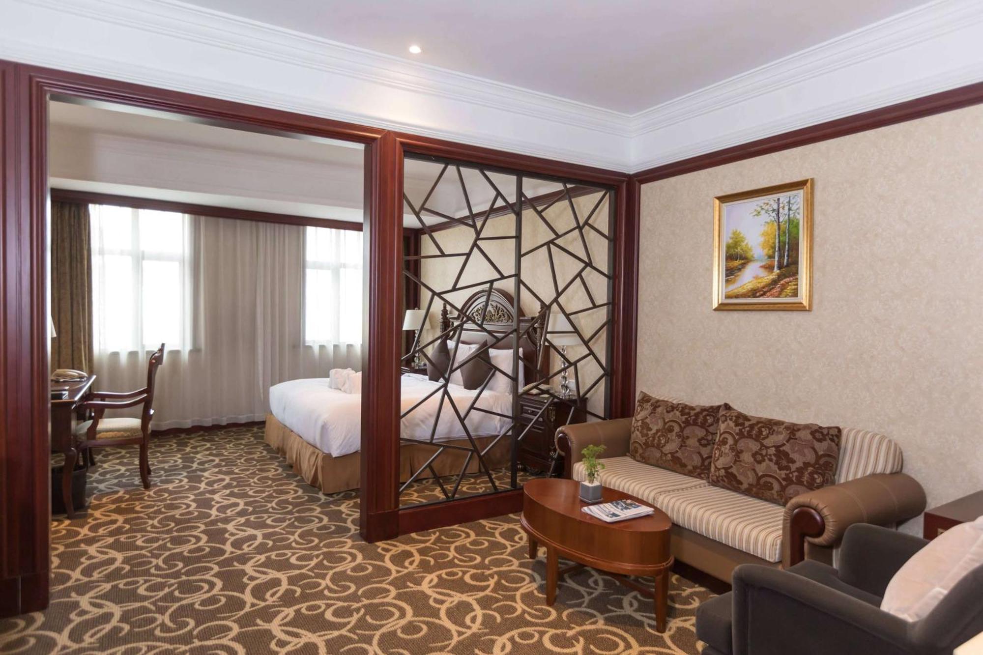 Wyndham Shanghai Hongqiao-Near Necc Kültér fotó